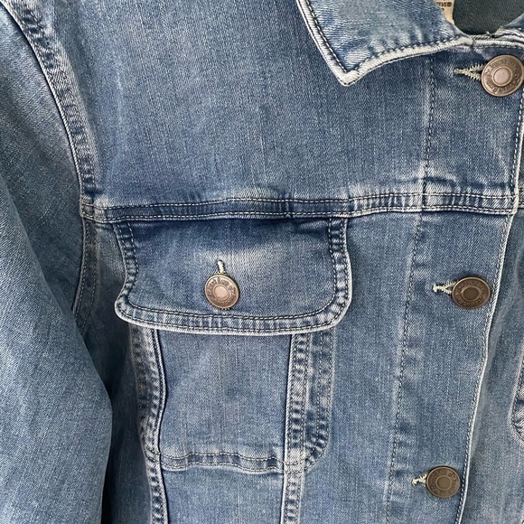 St. John's Bay Light Wash Stretch Denim Jean Jacket NWT Size XXL - Picture 3 of 8